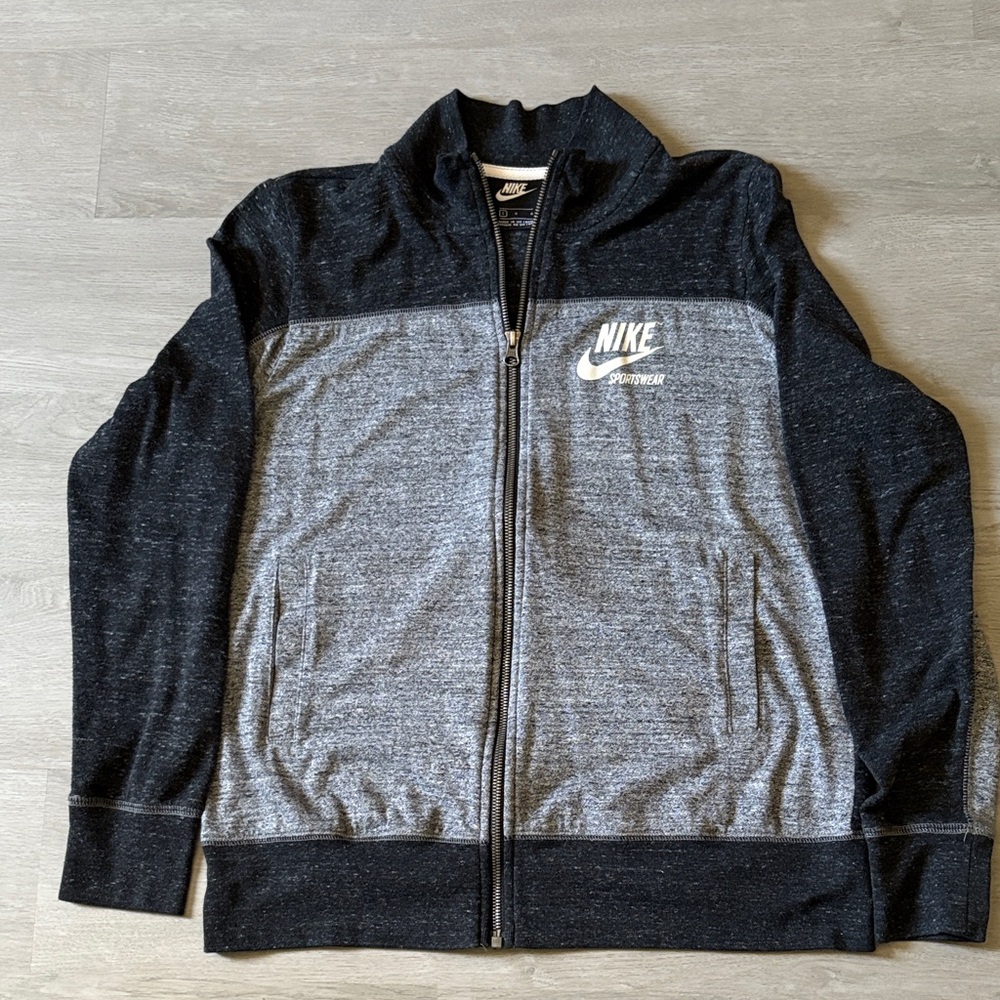 Women’s Large—Nike Black and Gray Full Zip Sports Jacket